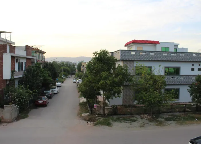 Savoy Inn G-13